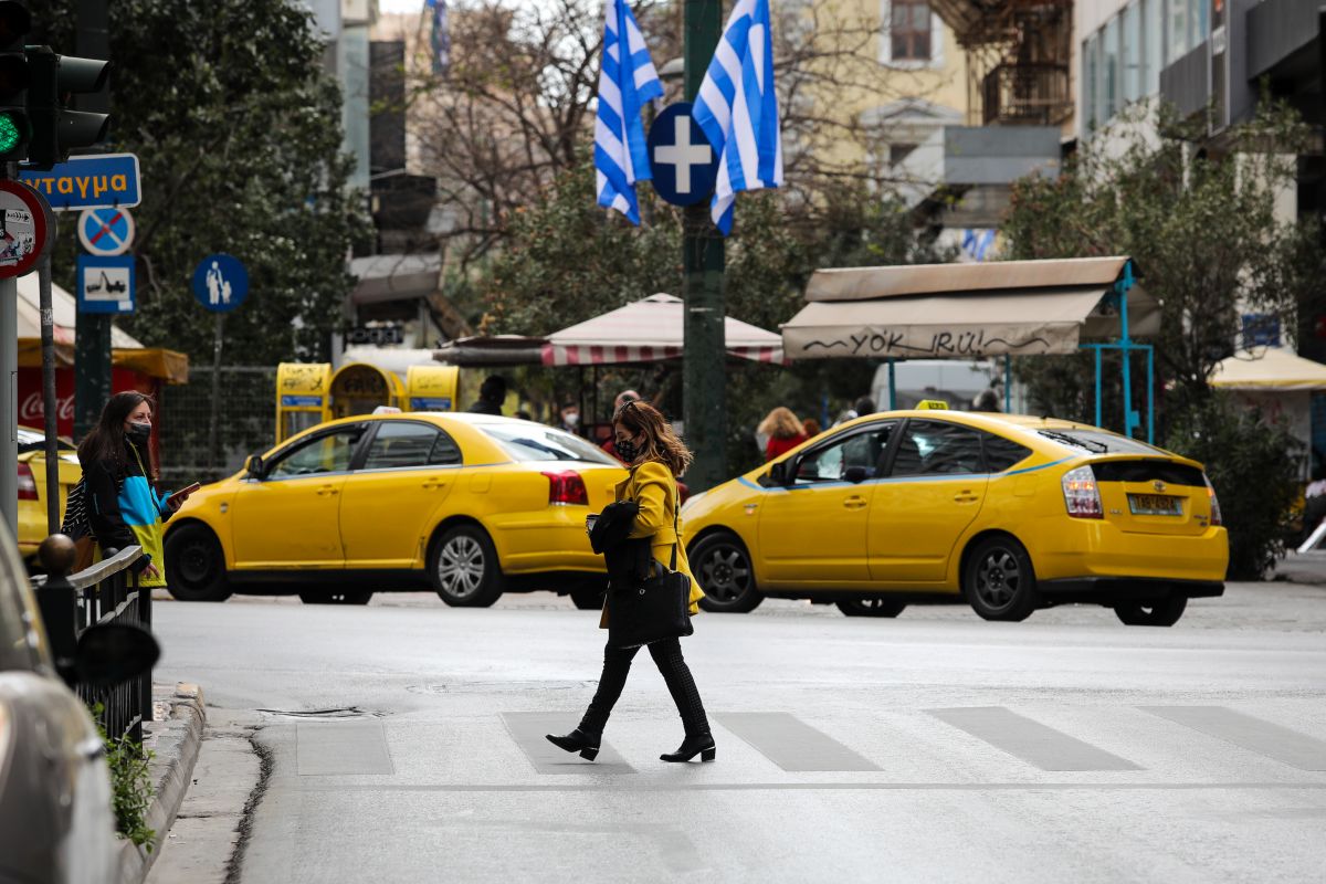 Παραβάσεις μέτρων 13/5: 567 παραβάσεις και 5 συλλήψεις