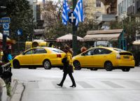 Παραβάσεις μέτρων 13/5: 567 παραβάσεις και 5 συλλήψεις Παραβάσεις μέτρων 13/5: 567 παραβάσεις και 5 συλλήψεις