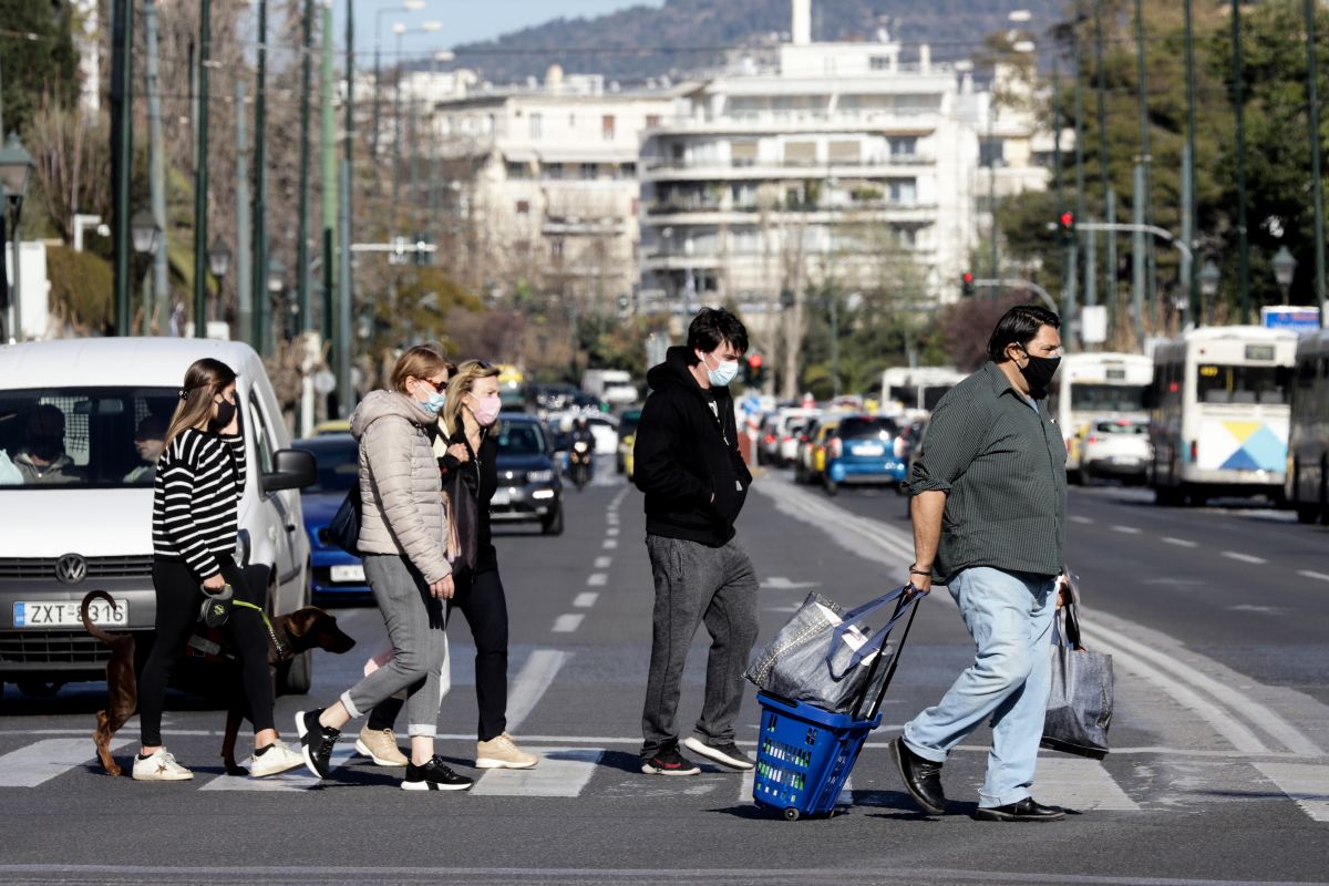 Κρούσματα σήμερα 18/4: Αυξημένες κρατήσεις στην Αττική