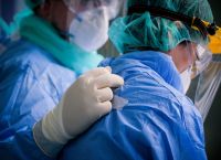 Κρούσματα σήμερα 23/4: 2734 νέες μολύνσεις Κρούσματα σήμερα 23/4: 2734 νέες μολύνσεις