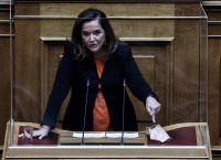 Ντόρα Μπακογιάννη: Ο κύριος Δρίτσας προσέβαλε τα θύματα της 17Ν Ντόρα Μπακογιάννη: Ο κύριος Δρίτσας προσέβαλε τα θύματα της 17Ν