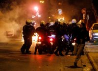 Νέα Σμύρνη: Κατεπείγουσα έρευνα για την αστυνομική βία