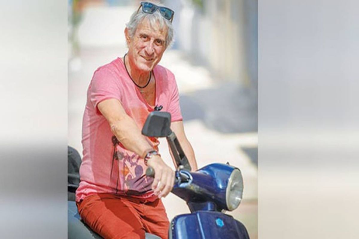 Πέθανε ο Βαγγέλης Παππάς