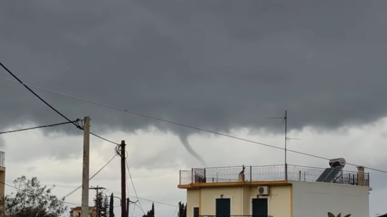 Υδροστρόβιλος Πάτρα: Εντυπωσιακό φαινόμενο