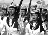 Αλίκη Βουγιουκλάκη: Άγνωστα παρασκήνια από την ταινία Αλίκη στο Ναυτικό Αλίκη Βουγιουκλάκη: Άγνωστα παρασκήνια από την ταινία Αλίκη στο Ναυτικό