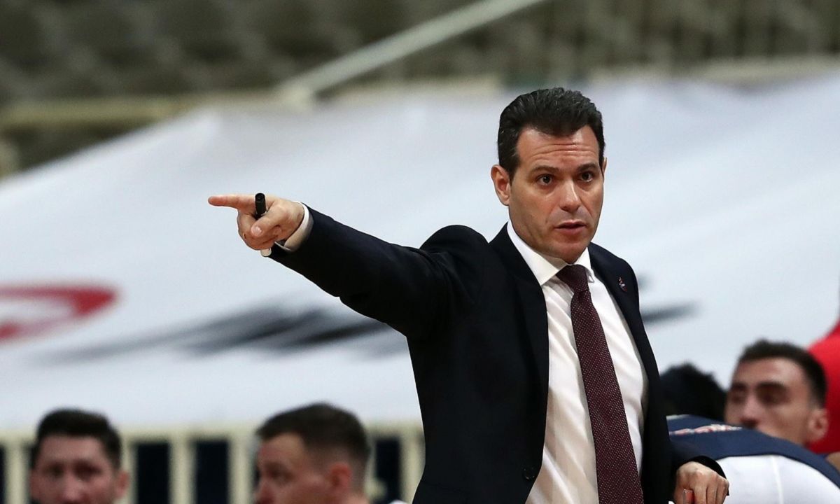 Δημήτρης Ιτούδης: Έξαλλος με τον Μάικ Τζέιμς