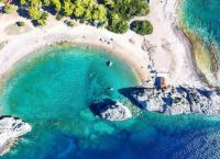 Παραλία Μυλοκοπή: Η εξωτική θάλασσα μια ώρα από την Αθήνα Παραλία Μυλοκοπή: Η εξωτική θάλασσα μια ώρα από την Αθήνα