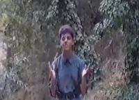 Τριαντάφυλλος: Αγνώριστος ως έφηβος με κοντό μαλλί