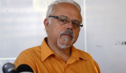 Μιχάλης Τρεμόπουλος: Διασωληνωμένος με κορωνοϊό