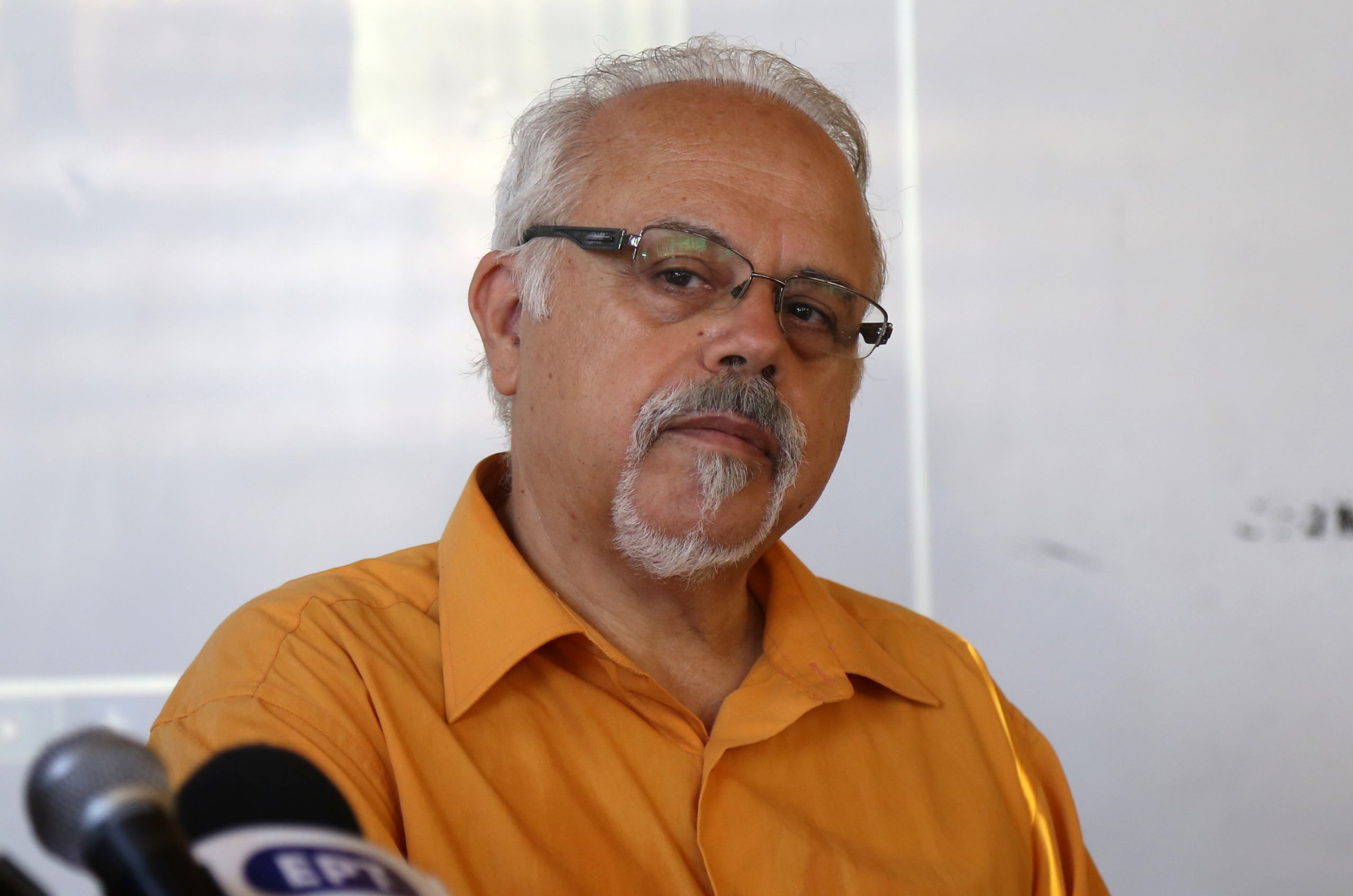 Μιχάλης Τρεμόπουλος: Διασωληνωμένος με κορωνοϊό
