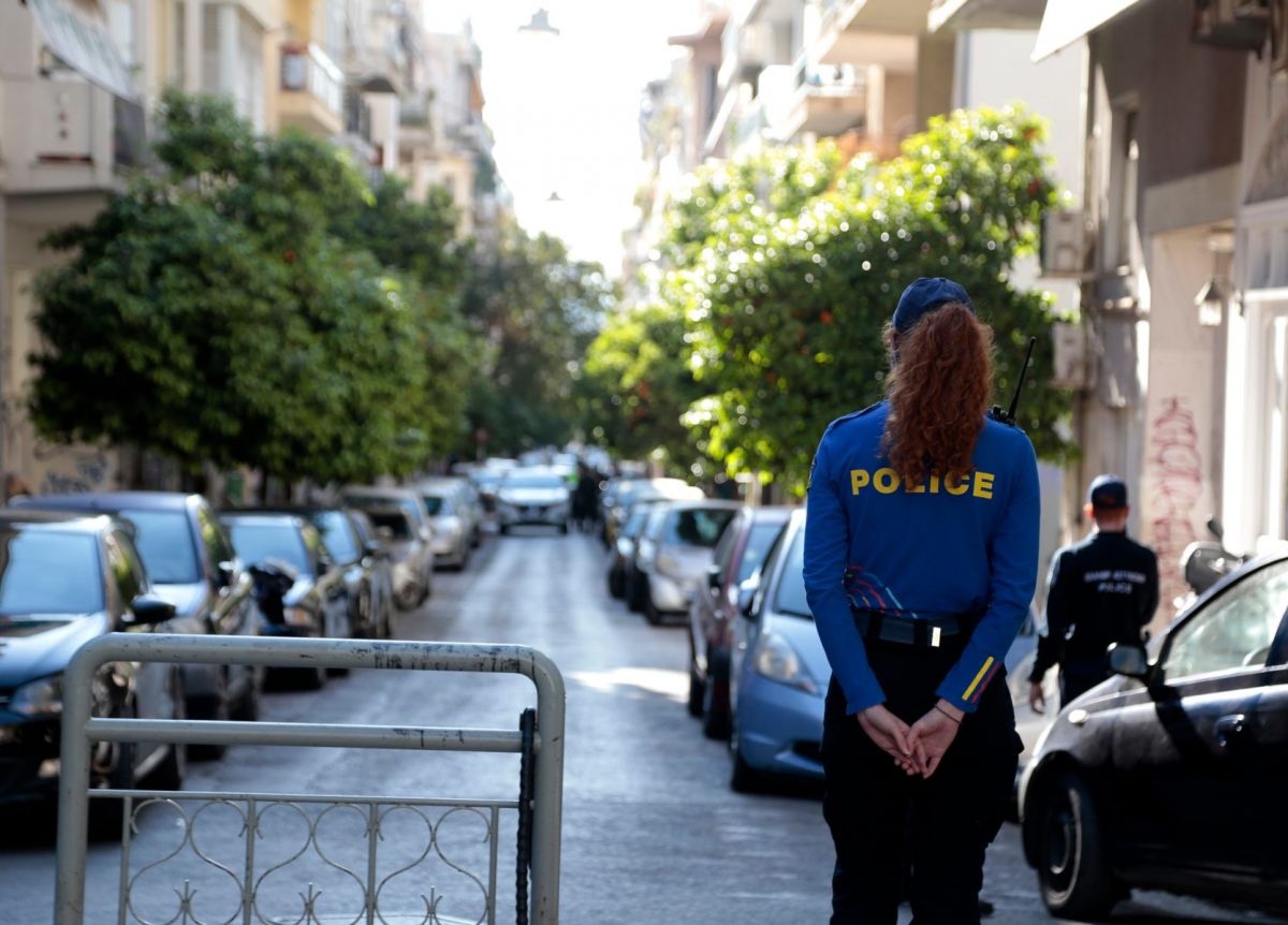 Πλατεία Υμηττού: Επιχείρηση της αστυνομίας για να αποφευχθεί ο συνωστισμός