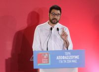 Ηλιόπουλος: Δεν αρκεί το άνοιγμα χωρίς μέτρα Ηλιόπουλος: Δεν αρκεί το άνοιγμα χωρίς μέτρα