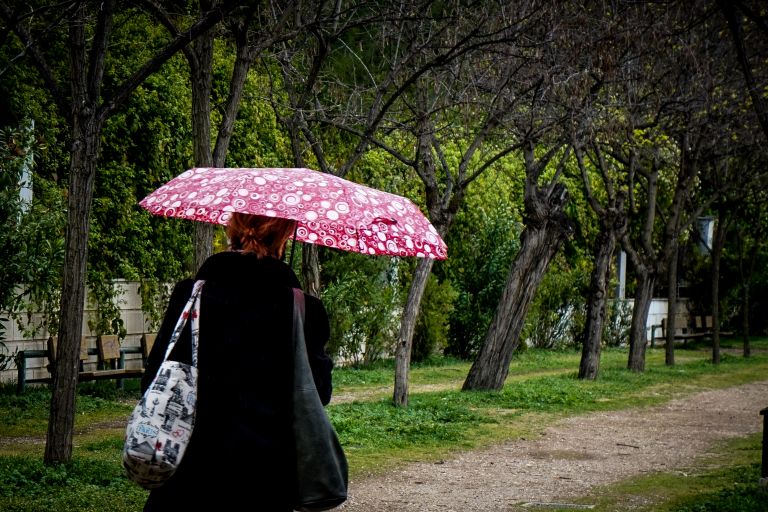 Meteo καιρός: Ισχυρές βροχές και καταιγίδες το Σάββατο