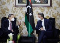 Στη Λιβύη πρέπει να είμαστε παρόντες Στη Λιβύη πρέπει να είμαστε παρόντες