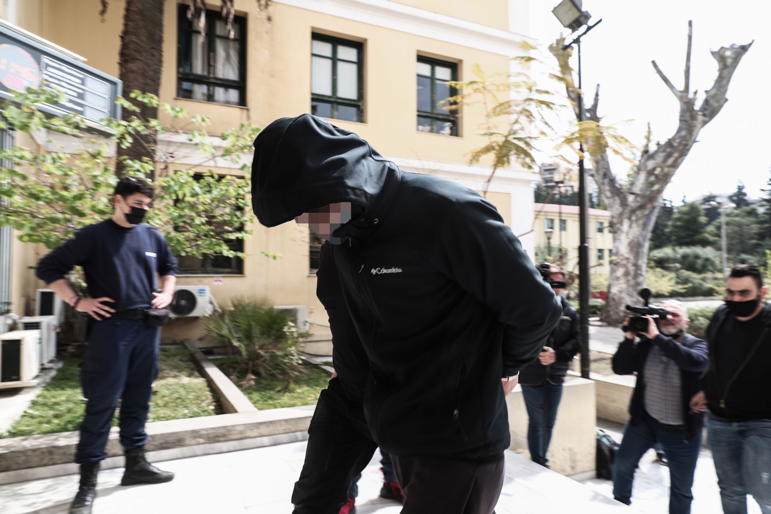 Επίθεση στην Κυψέλη: Ο 25χρονος αφέθηκε ελεύθερος με περιοριστικούς όρους