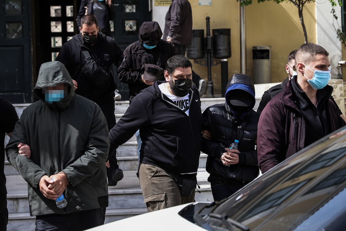 Μένιος Φουρθιώτης: Ενώπιον του ανακριτή ο παρουσιαστής