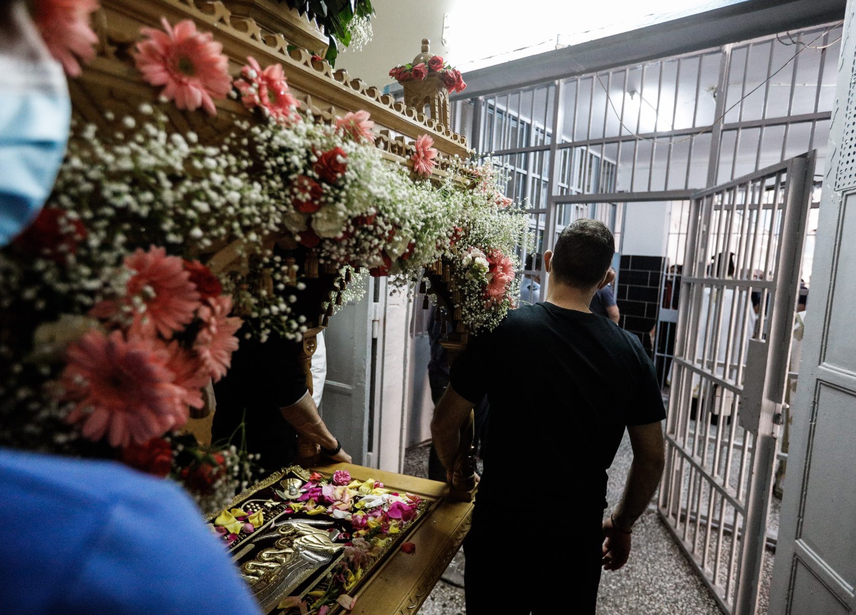 Επιτάφιος: Έτσι έγινε η περιφορά στις φυλακές Κορυδαλλού