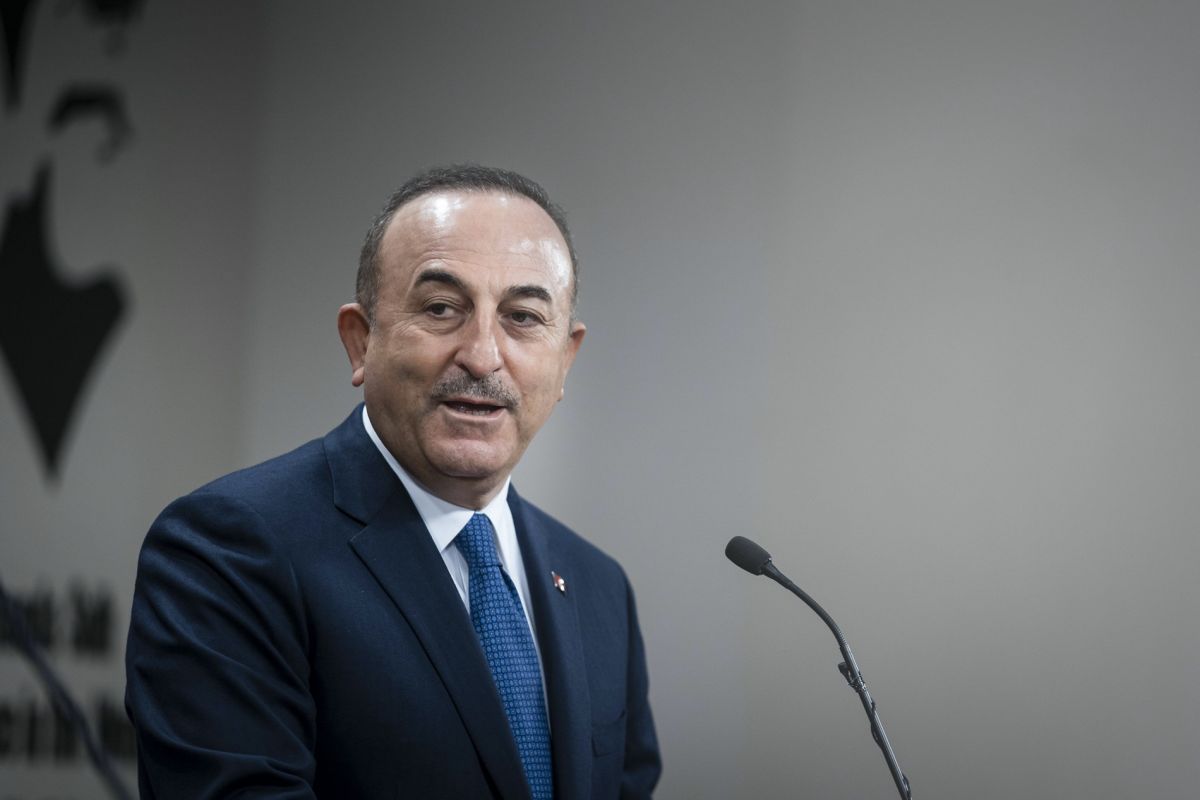 Τσαβούσογλου: Η απάντηση για το “καψώνι” Ερντογάν