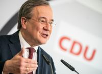 Γερμανία εκλογές: Ο εκλεκτός του CDU για την Καγκελαρία Γερμανία εκλογές: Ο εκλεκτός του CDU για την Καγκελαρία