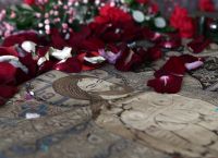 Κυριακή του Πάσχα: Η νίκη της ζωής επί του θανάτου Κυριακή του Πάσχα: Η νίκη της ζωής επί του θανάτου