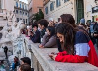 Ιταλία κορωνοϊός: Η μείωση των κρουσμάτων οδηγεί στην κατάργηση της κατάστασης έκτακτης ανάγκης