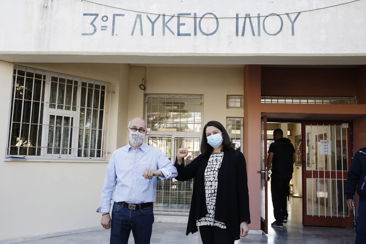 Κεραμέως σχολεία: «Σύμμαχος ο καλός καιρός και τα self tests»