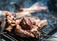 Ένωση Άθεων: Προκαλεί και προσκαλεί σε κρεατοφαγία διαδικτυακά τη Μεγάλη Παρασκευή