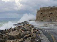 Καιρός Κρήτη: Θυελλώδεις άνεμοι με αυξημένες θερμοκρασίες Καιρός Κρήτη: Θυελλώδεις άνεμοι με αυξημένες θερμοκρασίες