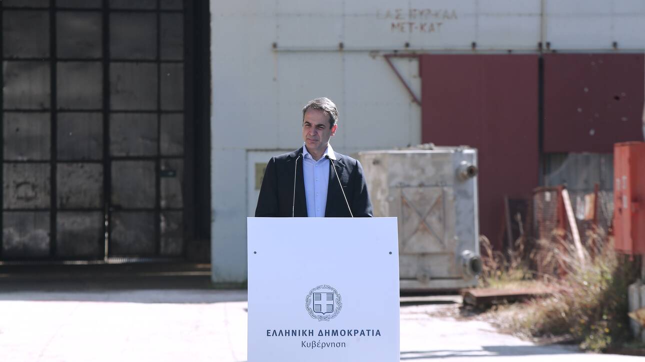 Μητσοτάκης: Σχέδιο μετακόμισης εννέα υπουργείων