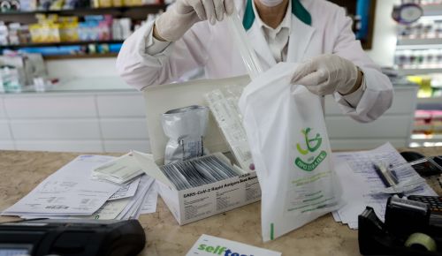 Self test: Υποχρεωτικό σε λιανεμπόριο και κομμωτήρια από Δευτέρα