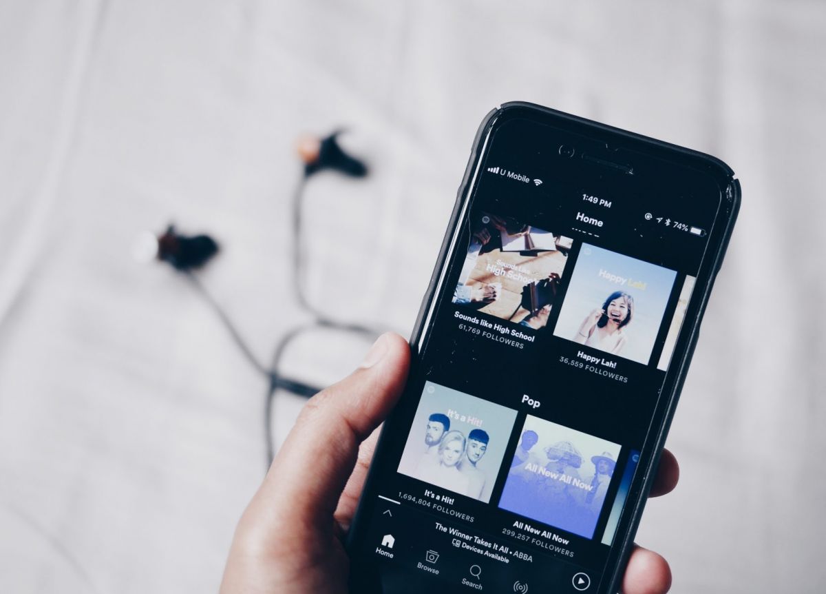 Spotify: Προτείνει εμβολιασμούς μετά μουσικής