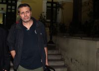 Πρωτοσέλιδο σοκ το Μακελειό για τον Καραϊβάζ Πρωτοσέλιδο σοκ το Μακελειό για τον Καραϊβάζ