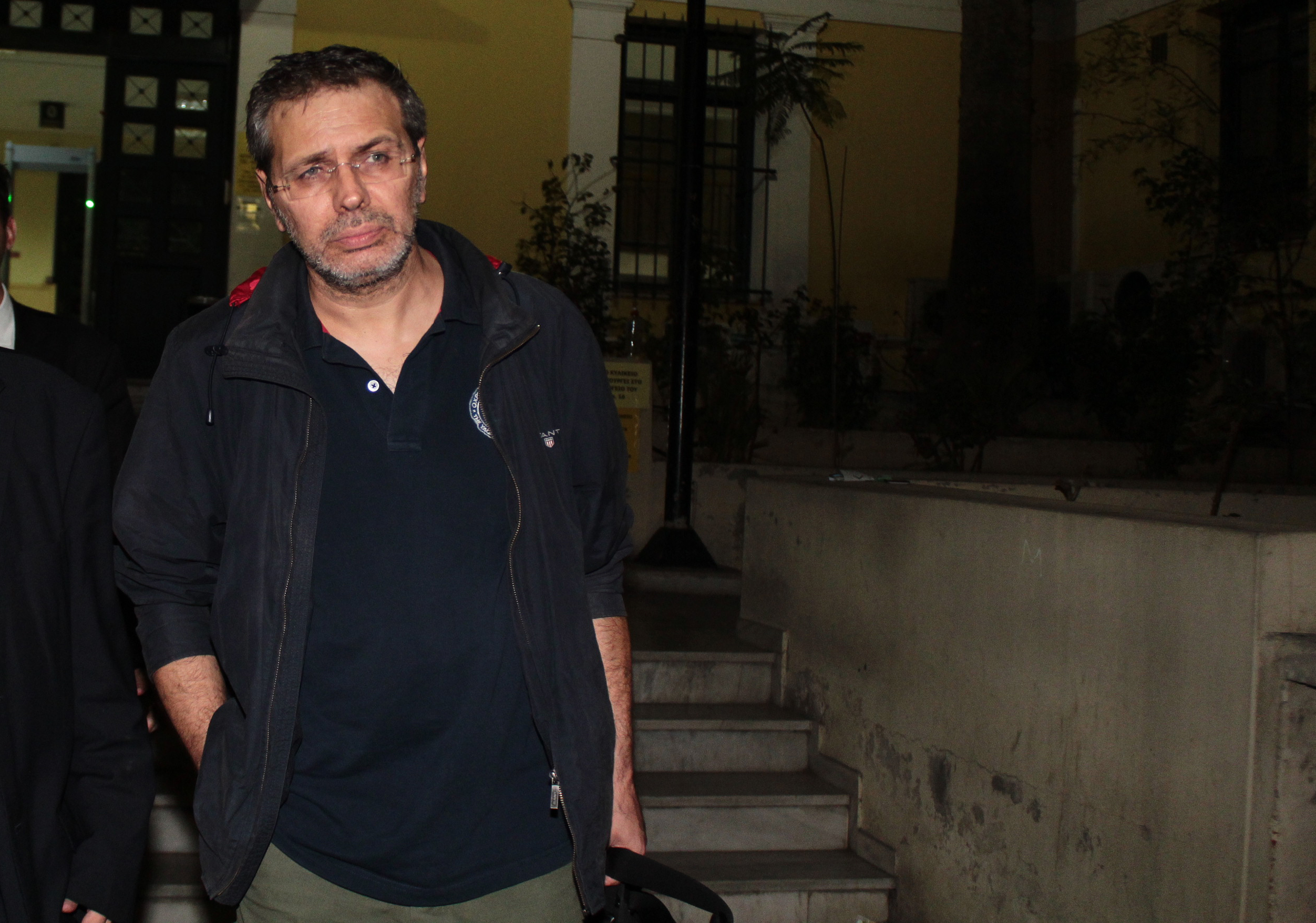 Πρωτοσέλιδο σοκ το Μακελειό για τον Καραϊβάζ