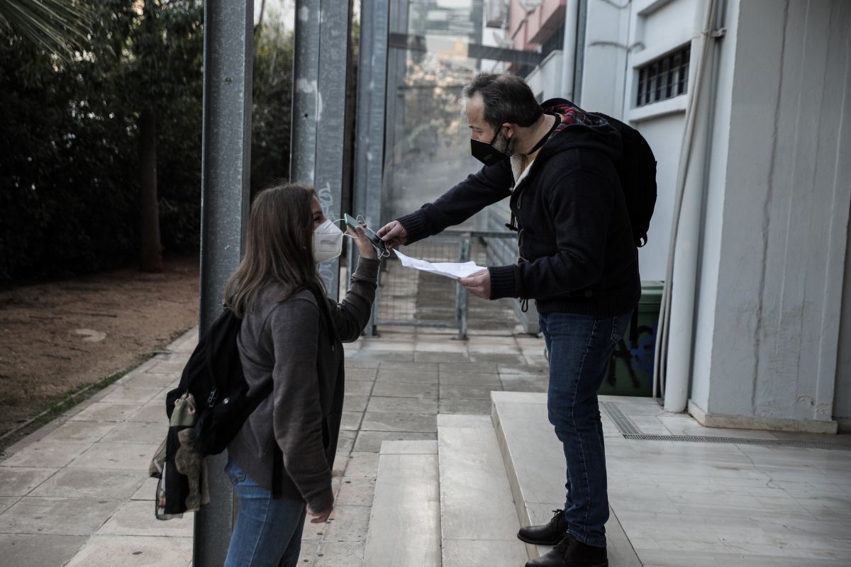 Άνοιγμα σχολείων: Ποια μέτρα προβλέπονται από την ΚΥΑ
