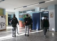 Σχολεία: Επιστροφή στα θρανία με νέα μέτρα – Τι ισχύει για μαθητές και εκπαιδευτικούς Σχολεία: Επιστροφή στα θρανία με νέα μέτρα – Τι ισχύει για μαθητές και εκπαιδευτικούς
