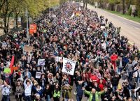 Γερμανία: Διαδήλωση κατά των μέτρων για τον κορωνοϊό Γερμανία: Διαδήλωση κατά των μέτρων για τον κορωνοϊό