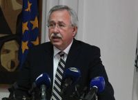Πέθανε ο Σωκράτης Χάσικος Πέθανε ο Σωκράτης Χάσικος