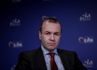 Βέμπερ: Υπέρ ενός προέδρου στην Ευρωπαϊκή Ένωση