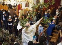 Χίος: Πρώτη Ανάσταση από τον «ιπτάμενο ιερέα» Χίος: Πρώτη Ανάσταση από τον «ιπτάμενο ιερέα»