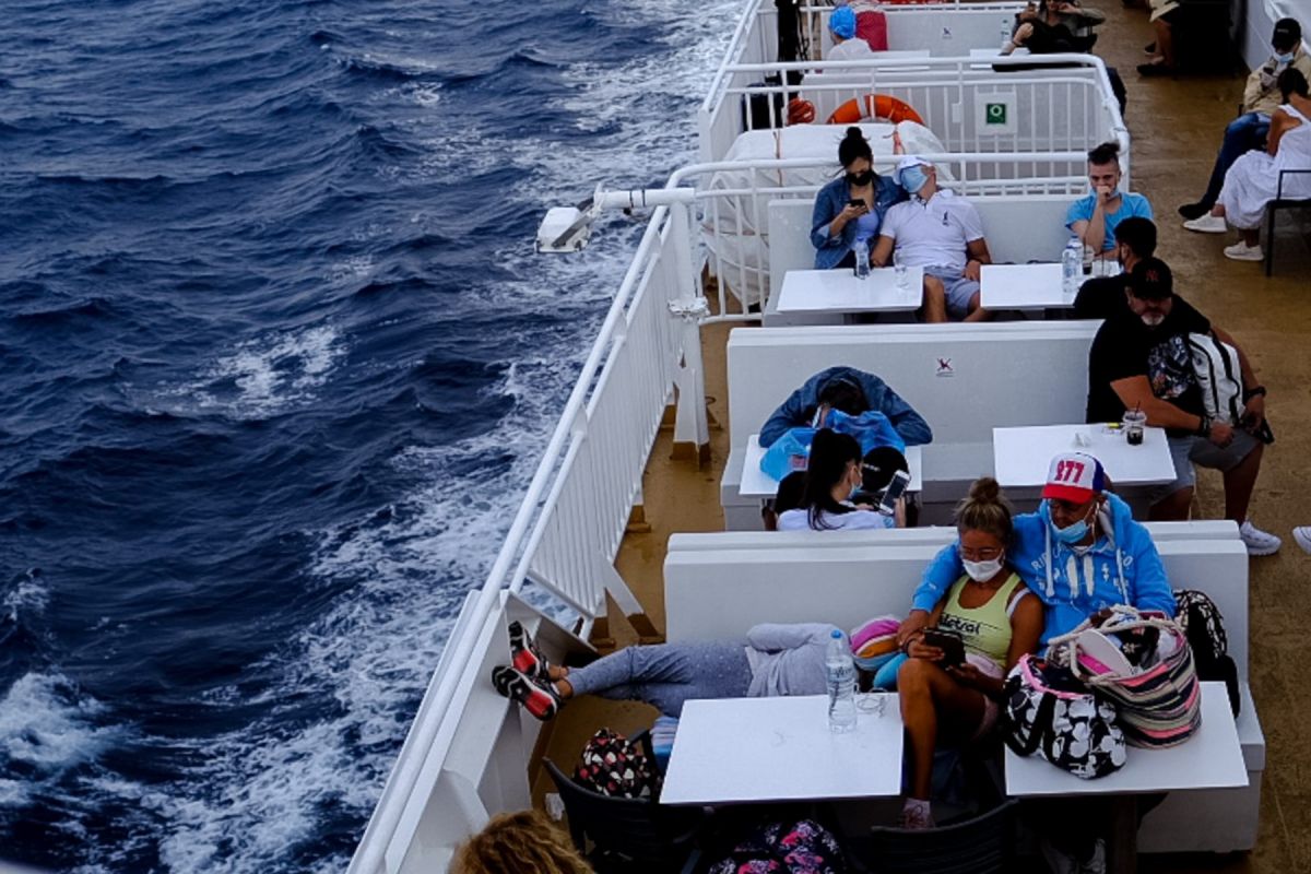 Άρση lockdown: Σε απόσταση αναπνοής η ελευθερία – Τι προβλέπεται για τις μετακινήσεις από τις 14 Μαΐου