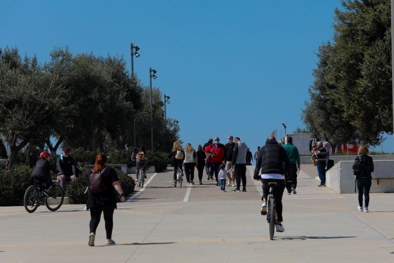 Παραβάσεις μέτρων 10/5: 580 παραβάσεις και 4 συλλήψεις