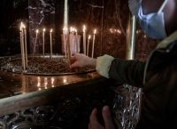 Άγιο Φως: Ολοκληρώθηκε η τελετή Αφής – Στις 18:30 στην Αθήνα Άγιο Φως: Ολοκληρώθηκε η τελετή Αφής – Στις 18:30 στην Αθήνα