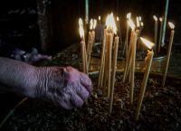 Εκκλησία στην Εύβοια: Ανακοίνωσε ότι θα κάνει Ανάσταση τα μεσάνυχτα Εκκλησία στην Εύβοια: Ανακοίνωσε ότι θα κάνει Ανάσταση τα μεσάνυχτα