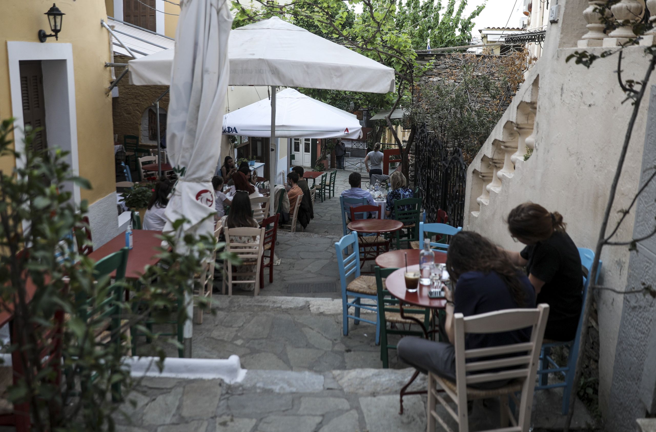 Lockdown: Τι ανοίγει μετά την εστίαση