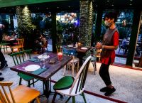 Κορωνοϊός: Στο τραπέζι κλείσιμο νυχτερινών κέντρων σε κόκκινες περιοχές