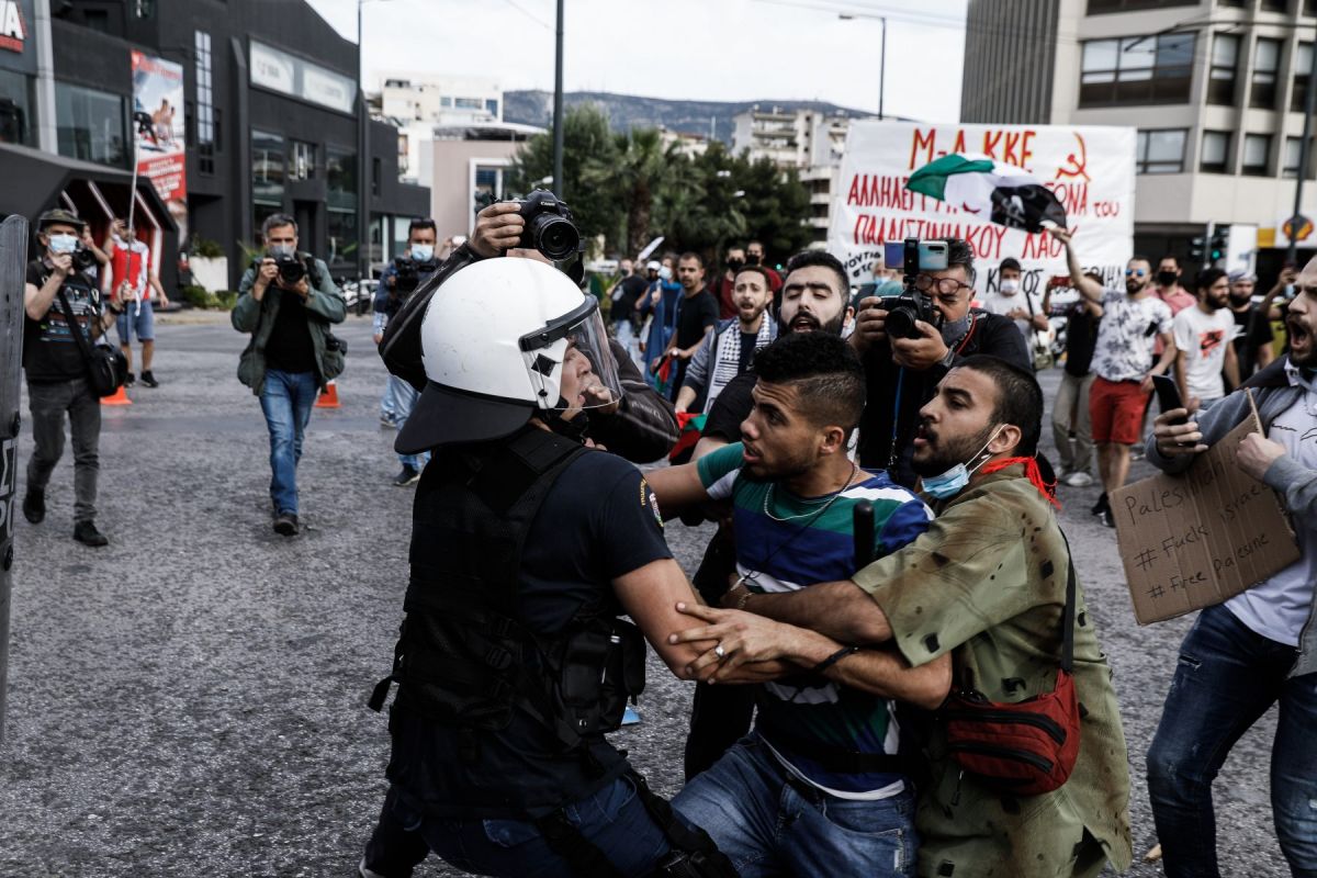 Επεισόδια τώρα στο κέντρο της Αθήνας