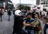 Επεισόδια τώρα στο κέντρο της Αθήνας Επεισόδια τώρα στο κέντρο της Αθήνας