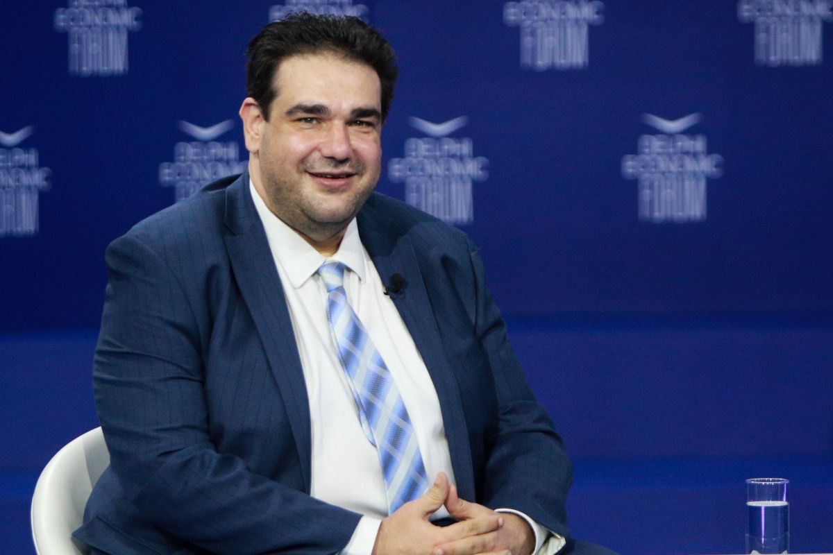 Λιβάνιος: Το μεγάλο δίλημμα των παραδοσιακών ΜΜΕ