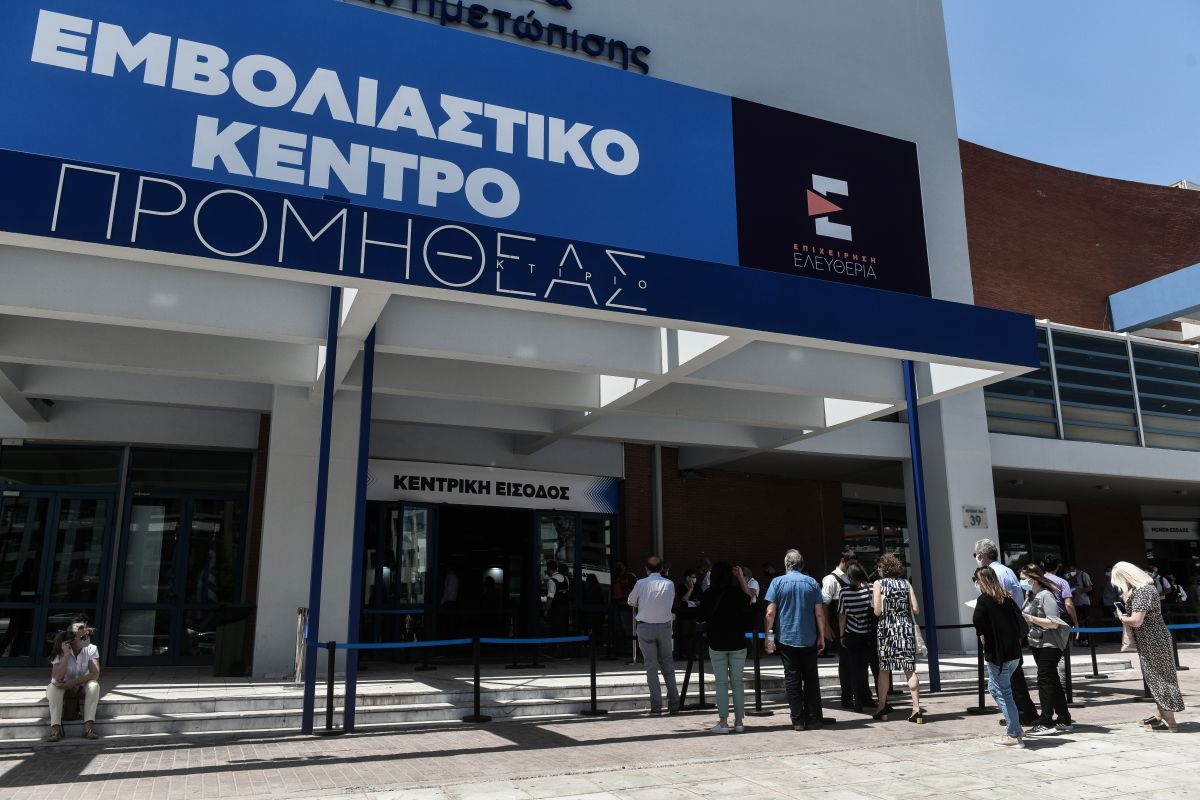 Εμβολιασμοί: Ανοίγει την Τετάρτη η πλατφόρμα για τους 35-39