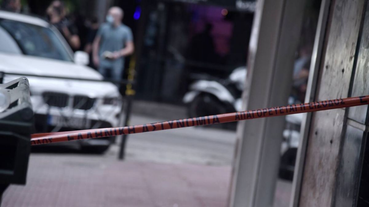 Βάρη: Εκτέλεσαν εν ψυχρώ γνωστό πυγμάχο στη μέση του δρόμου